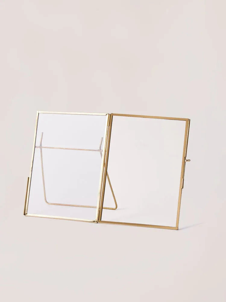 Glass Picture Frames With Stand at Randee Andes blog